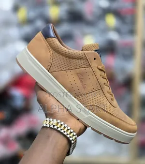 Clarks High Master Quality Sneakers for Man's 2 Color