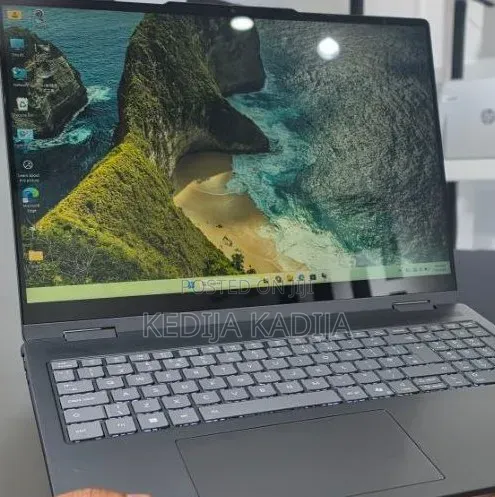 New Laptop Lenovo Yoga 11e 8GB Intel Core Ultra 5 SSD 512GB