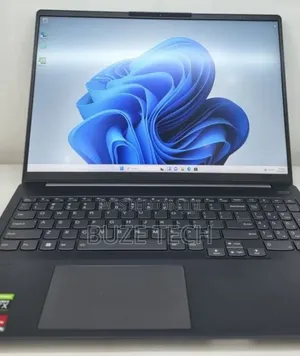 New Laptop Lenovo 16GB AMD Ryzen 7 SSD 512GB