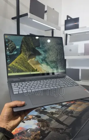 New Laptop Lenovo Yoga 330 16GB Intel Core Ultra 5 SSD 512GB