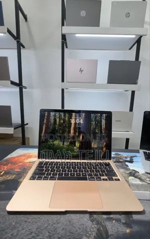 New Laptop Apple MacBook Air 2020 M1 8GB Intel Core Ultra 7 SSD 256GB