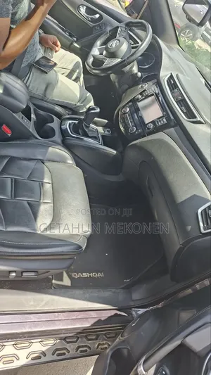 Nissan Qashqai 2018 Burgundy