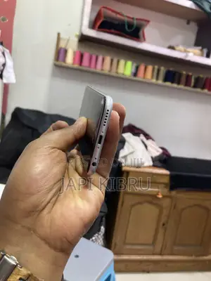 Apple iPhone 6s 32 GB Silver