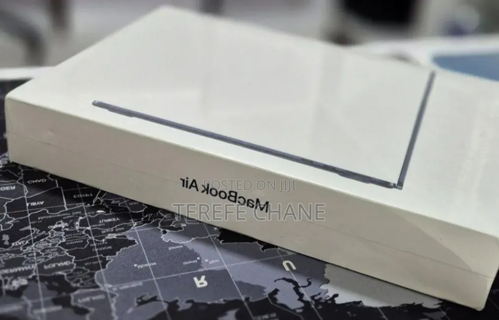 New Laptop Apple MacBook Air 2022 M2 8GB Apple M2 SSD 256GB