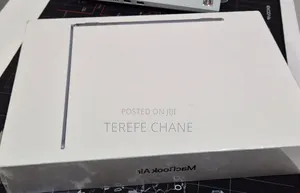 New Laptop Apple MacBook Air 2022 M2 8GB Apple M2 SSD 256GB