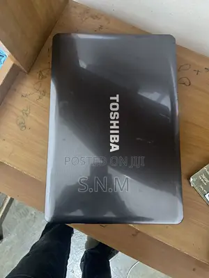 Laptop Toshiba Satellite L600 4GB AMD HDD 320GB