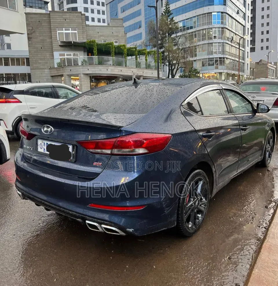 Hyundai Avante 2017 Blue