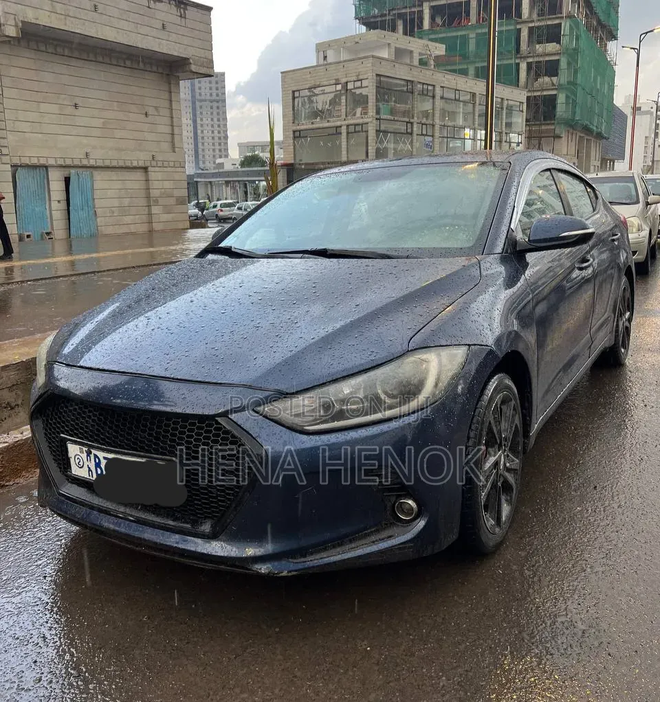 Hyundai Avante 2017 Blue