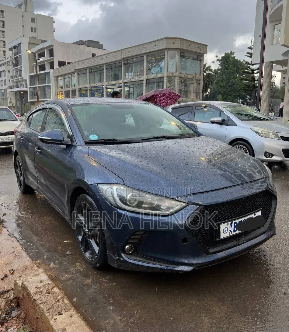Hyundai Avante 2017 Blue