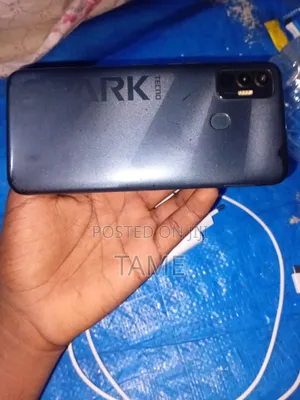 Tecno Spark 16 GB Silver