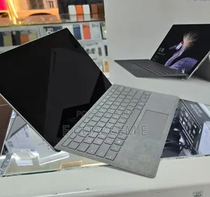 New Laptop Microsoft Surface 8GB Intel Core i5 SSD 128GB