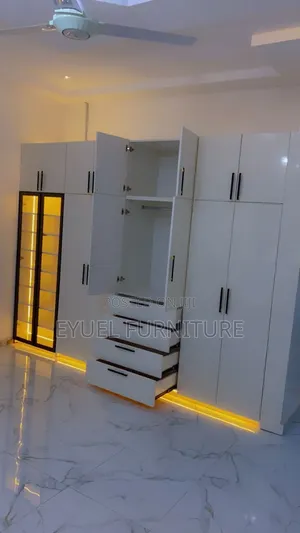 Coset/ቁምሳጥን በፈለጉት አማራጭ እና Designe እንሰራለን