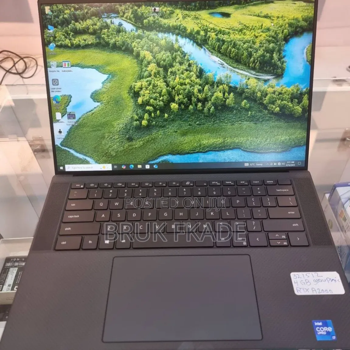 New Laptop Dell Precision 5560 16GB Intel Core i7 SSD 512GB