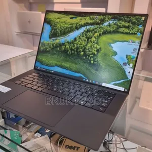 New Laptop Dell Precision 5560 16GB Intel Core i7 SSD 512GB