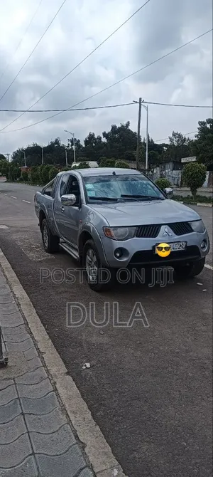 Mitsubishi Canter 2008 Silver