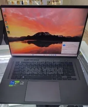 New Laptop Asus ROG Zephyrus G16 16GB Intel Core i7 SSD 512GB