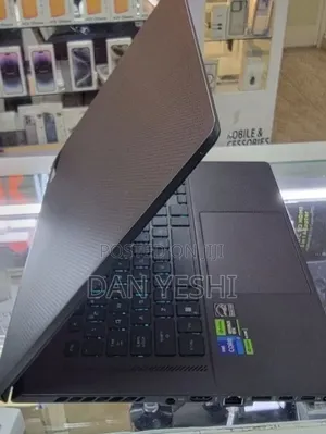 New Laptop Asus ROG Zephyrus G16 16GB Intel Core i7 SSD 512GB