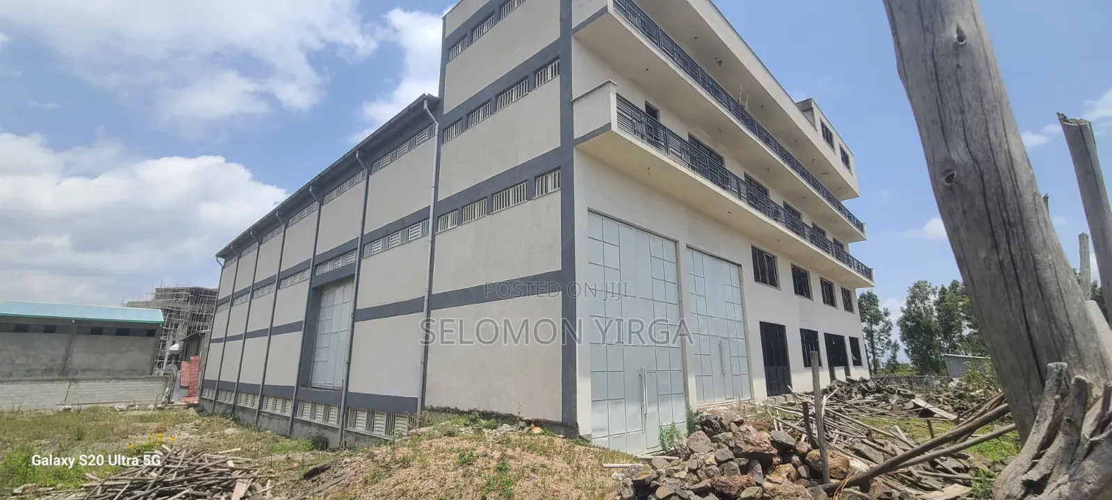 Warehouse for Rent, Large Pro
