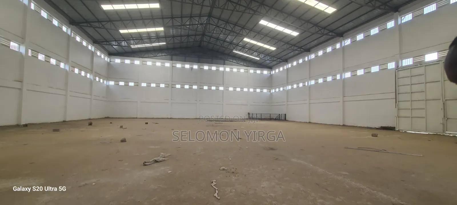 Warehouse for Rent, Large Pro
