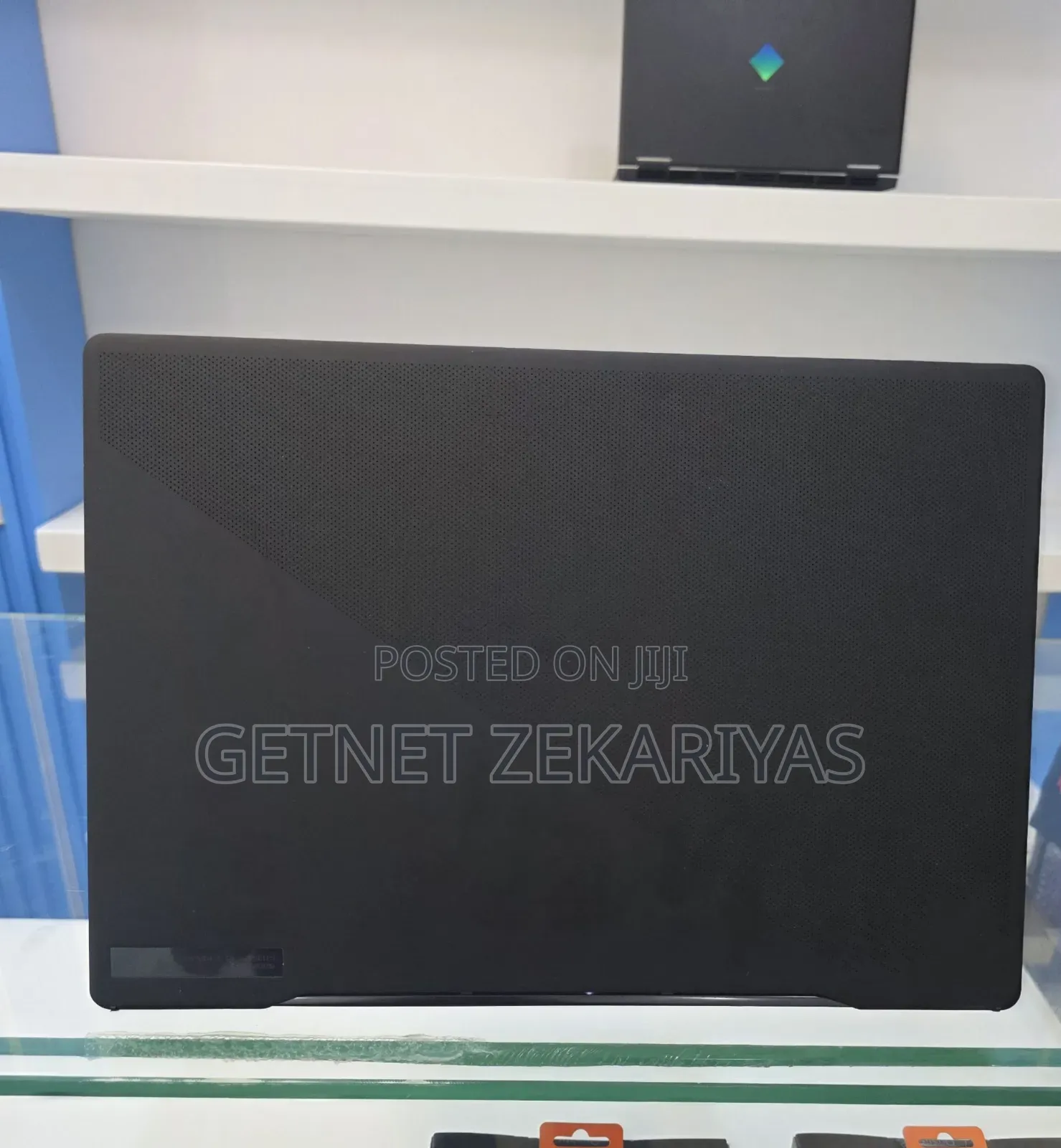 New Laptop Asus 8GB AMD SSD 256GB