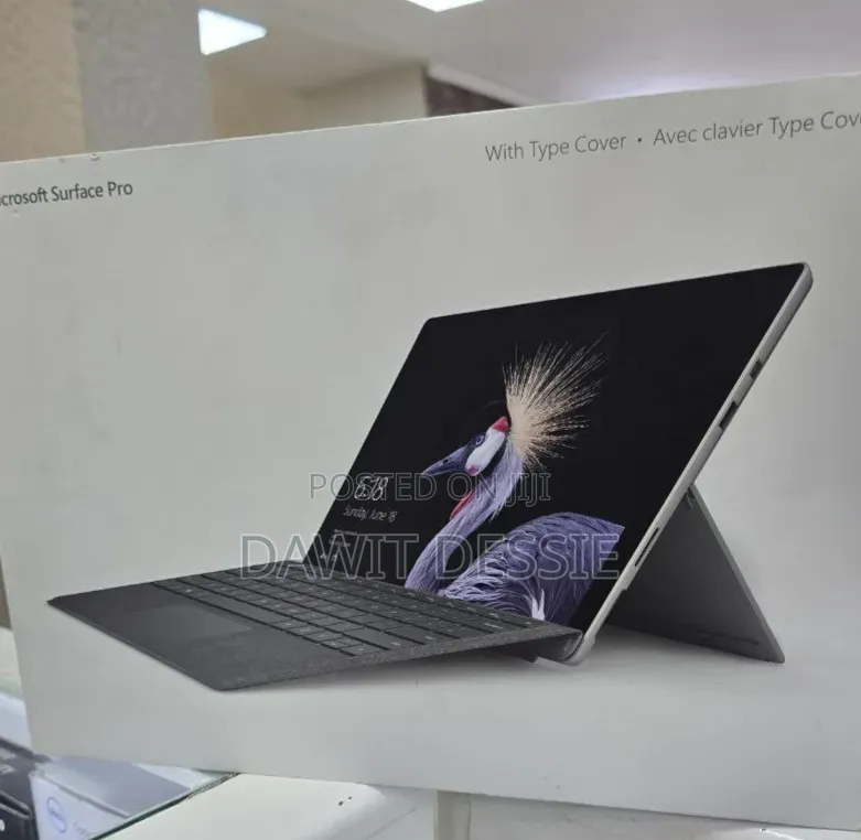 New Laptop Microsoft Surface 8GB Intel Core i5 SSD 128GB