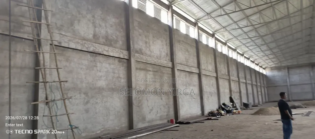 Warehouse for Rent, Large W
