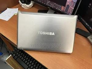 Laptop Toshiba Satellite L850 6GB Intel Core i5 HDD 1T