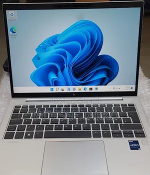 New Laptop HP EliteBook 830 G9 16GB Intel Core i5 SSD 512GB