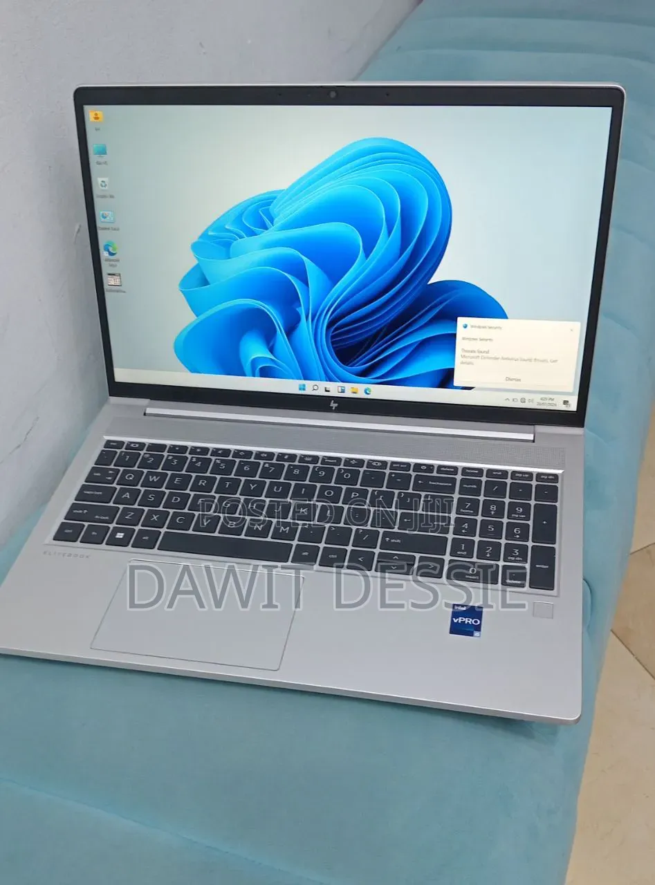 New Laptop HP 16GB Intel Core i5 SSD 512GB
