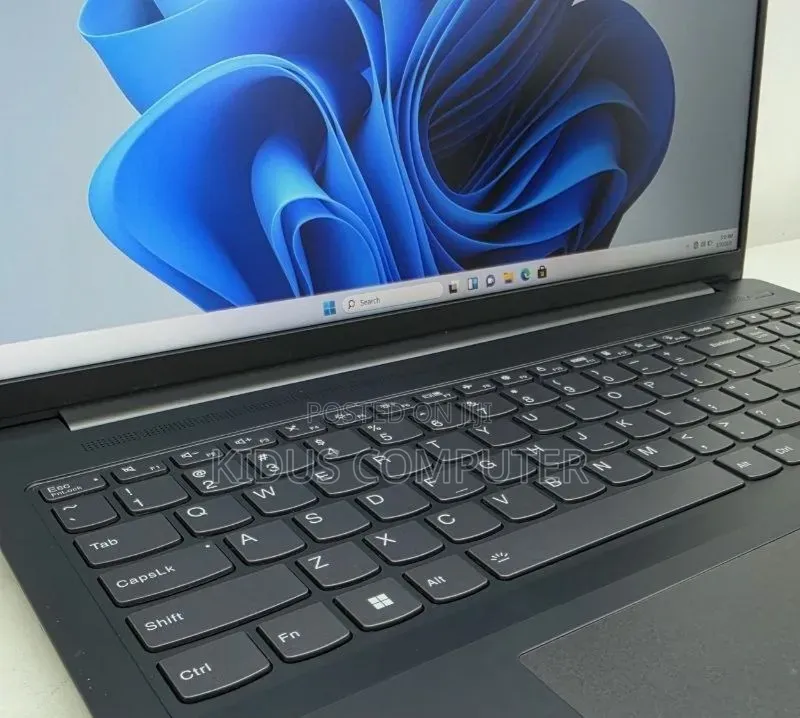 New Laptop Lenovo Ideapad 3 16GB AMD Ryzen 7 SSD 512GB