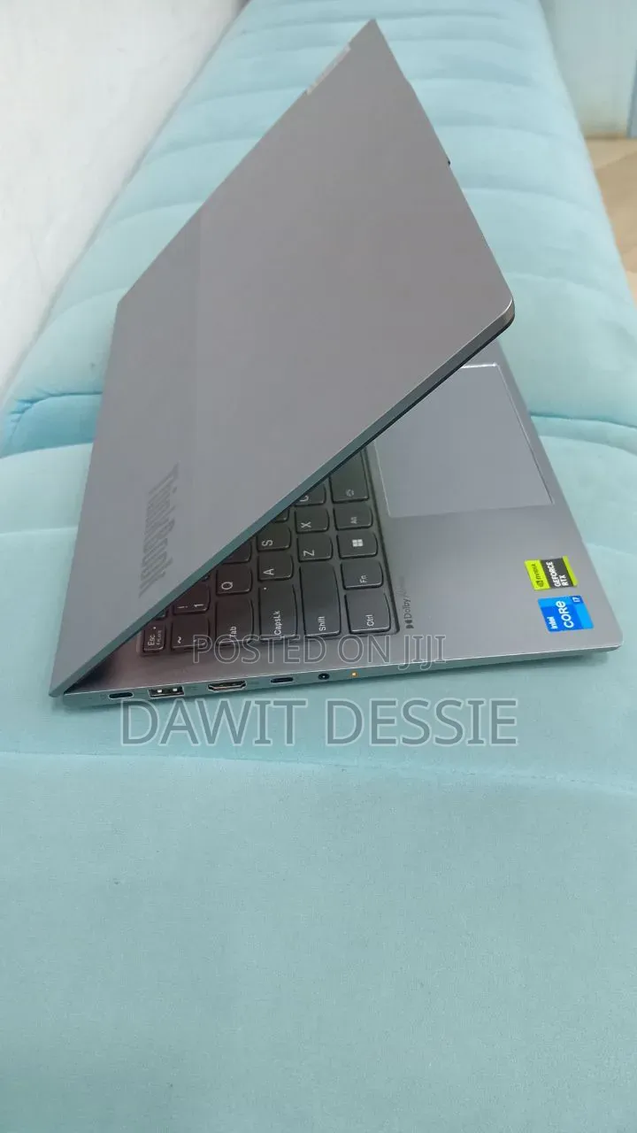 New Laptop Lenovo 16GB Intel Core i7 SSD 512GB