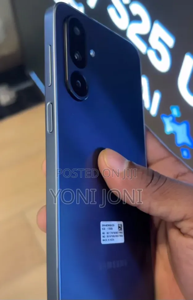 New Samsung Galaxy M36 5G 128 GB Blue