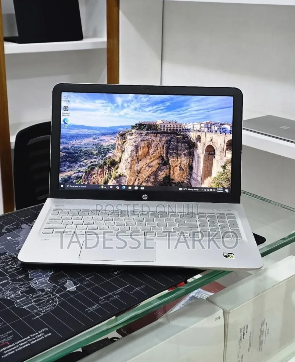 New Laptop HP Envy 15 12GB Intel Core i5 HDD+SSD 1T
