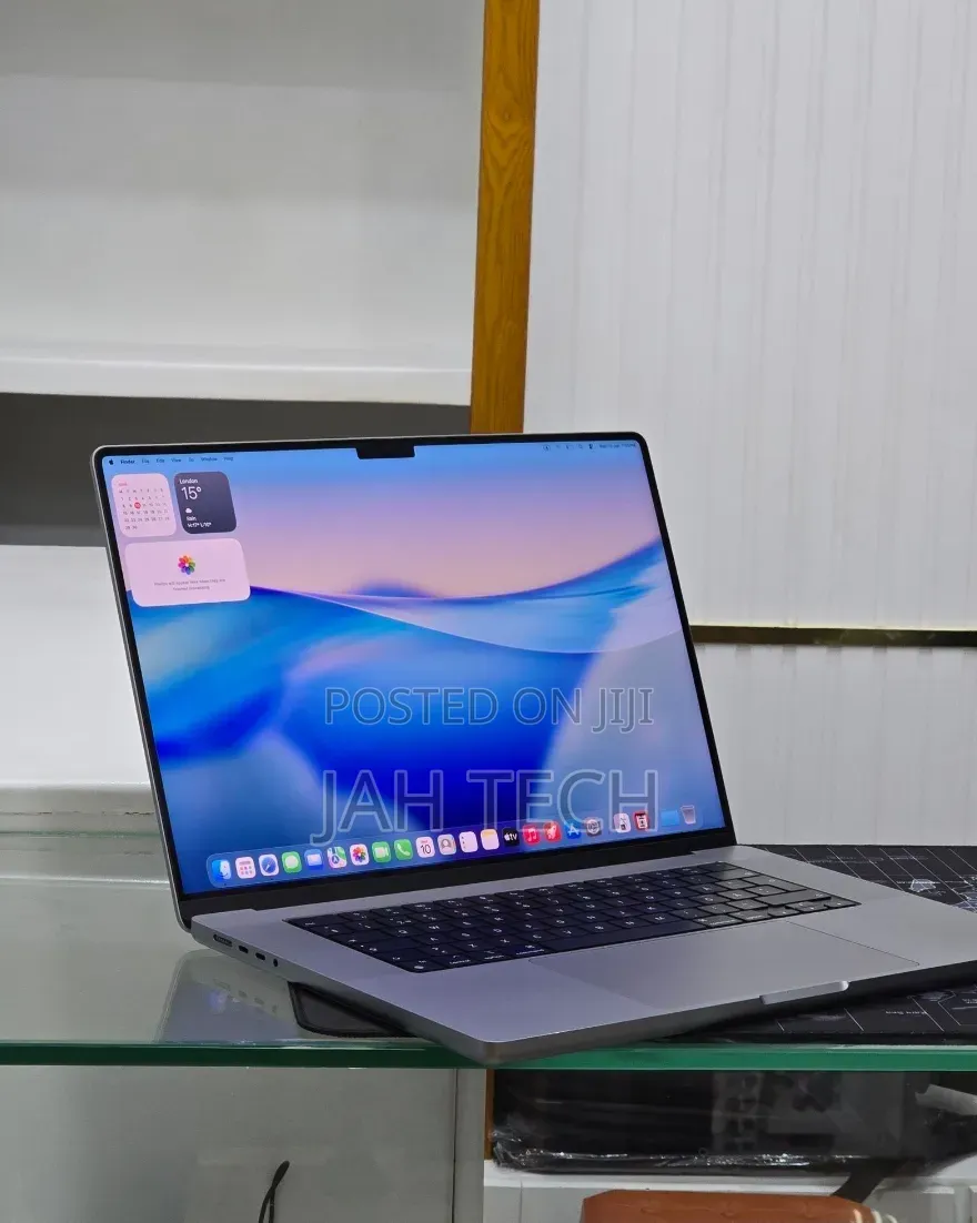 New Laptop Apple MacBook Pro 2021 M1 Max 32GB Apple M1 Max SSD 512GB