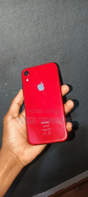 Apple iPhone XR 64 GB Red