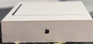 New Laptop Apple MacBook Air 2025 M4 16GB Apple M4 SSD 256GB