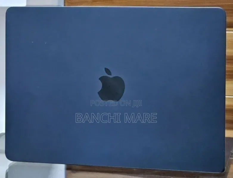 New Laptop Apple MacBook Air 2025 M4 16GB Apple M4 SSD 256GB