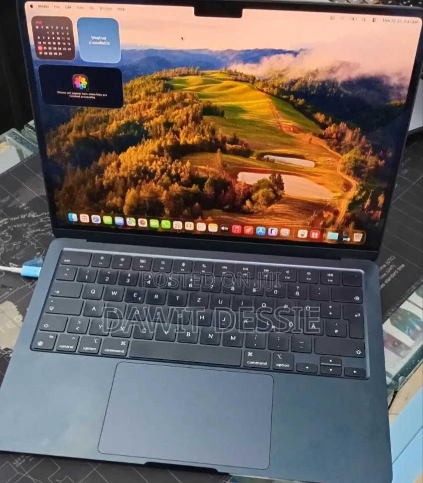 New Laptop Apple MacBook Air 2022 M2 16GB Apple M1 SSD 512GB