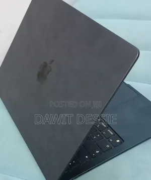 New Laptop Apple MacBook Air 2022 M2 16GB Apple M1 SSD 512GB