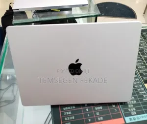 New Laptop Apple MacBook Pro 2025 M5 16GB Apple M5 Pro SSD 512GB
