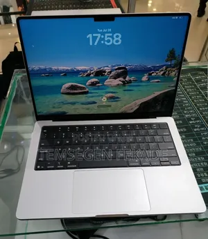New Laptop Apple MacBook Pro 2025 M5 16GB Apple M5 Pro SSD 512GB
