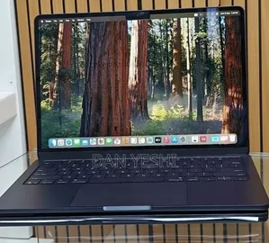 New Laptop Apple MacBook Air 2025 M4 16GB Apple M4 SSD 512GB