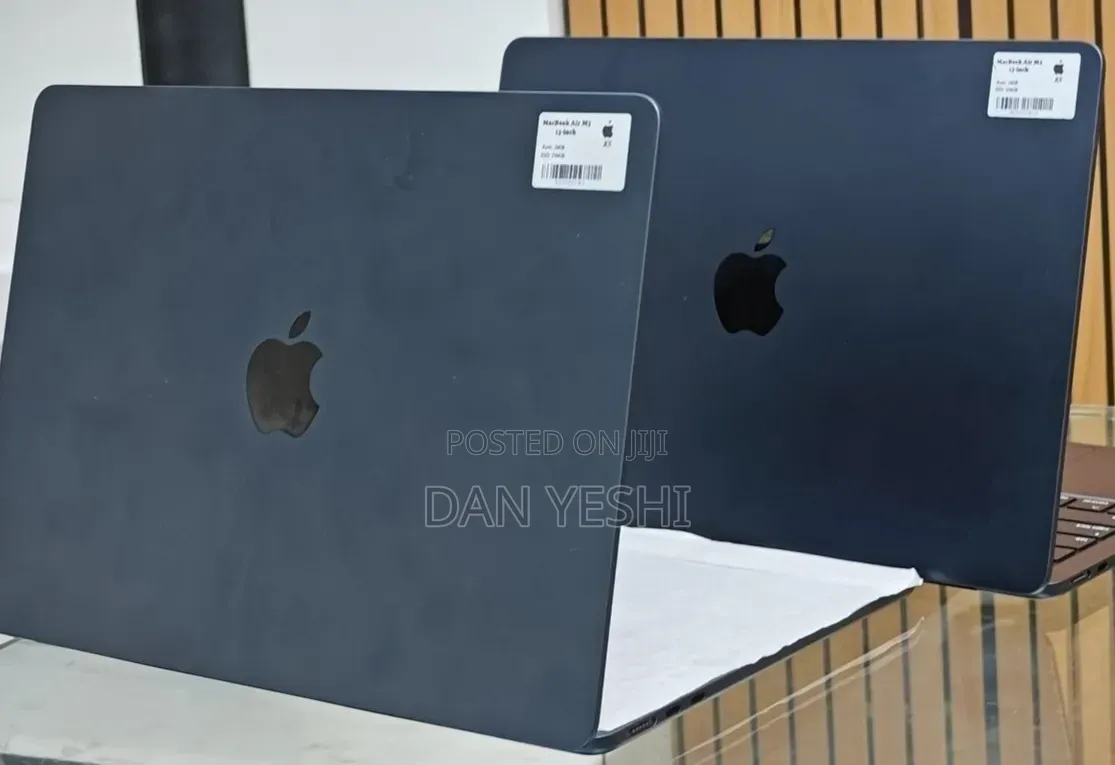 New Laptop Apple MacBook Air 2025 M4 16GB Apple M4 SSD 512GB