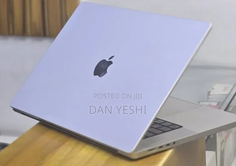 New Laptop Apple MacBook Pro 2021 M1 32GB Apple M1 SSD 512GB