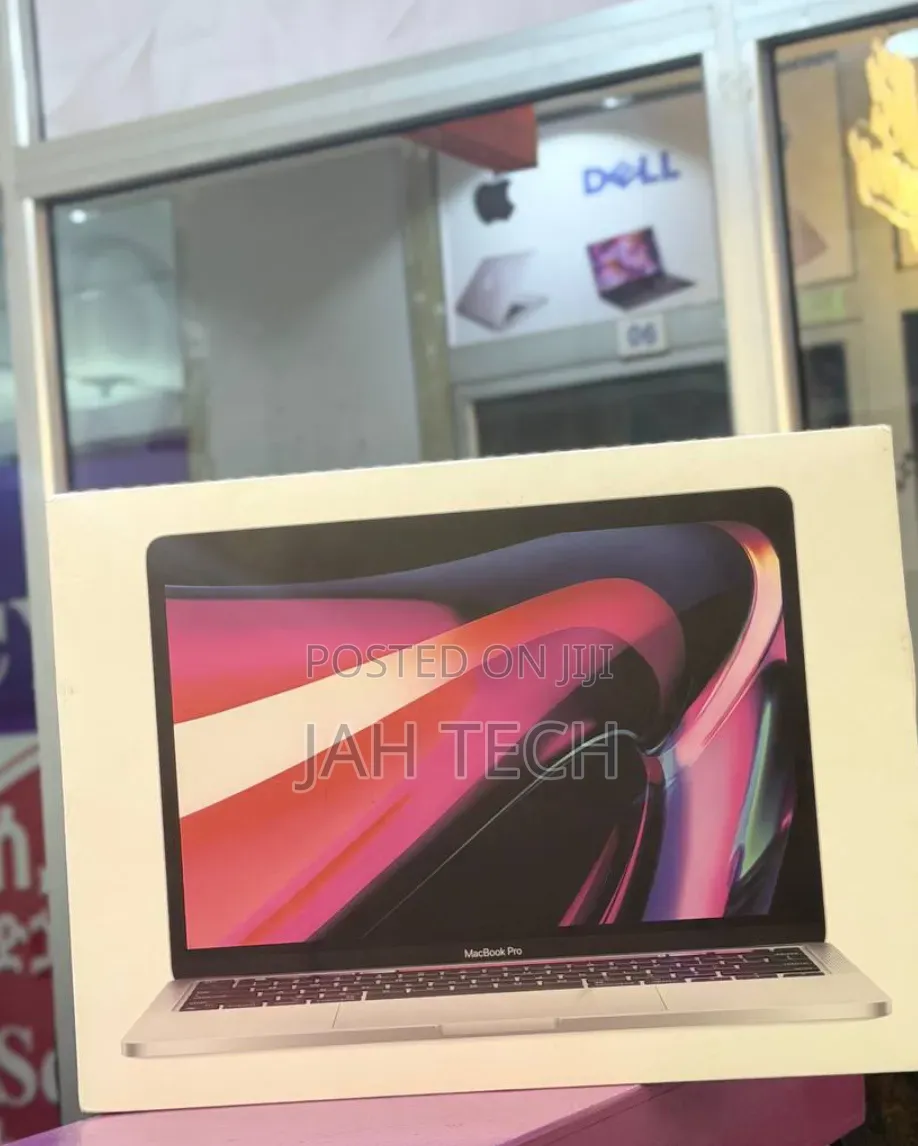 New Laptop Apple MacBook Pro 2020 M1 8GB Apple M1 SSD 512GB