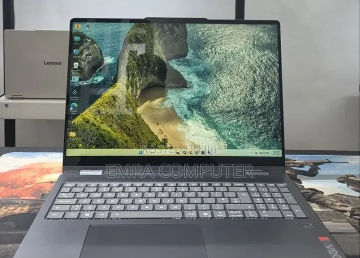 New Laptop Lenovo 16GB Intel Core Ultra 5 SSD 512GB