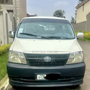 Toyota HiAce 2008 White