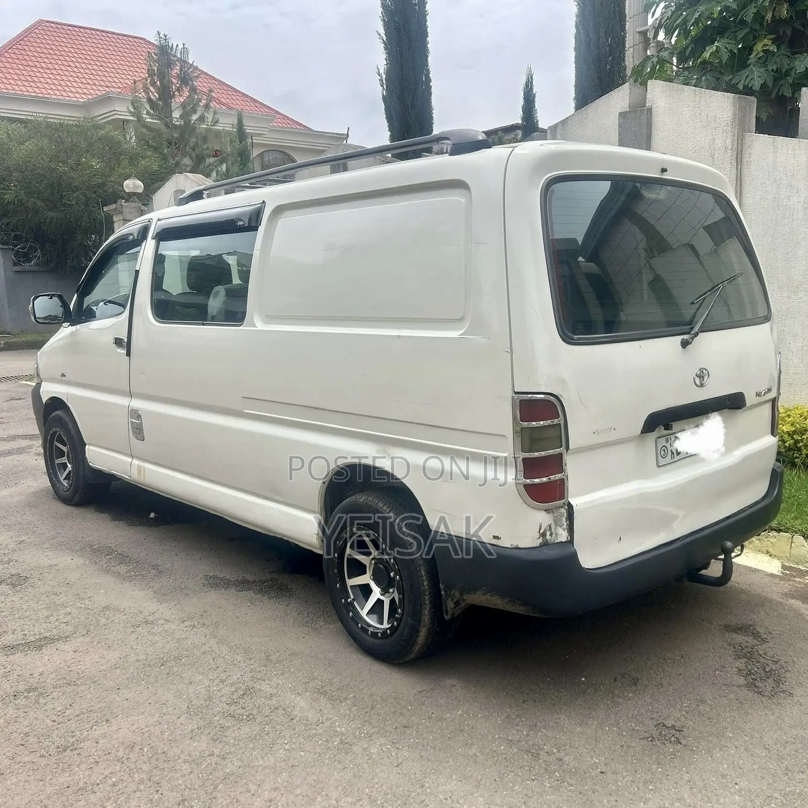 Toyota HiAce 2008 White