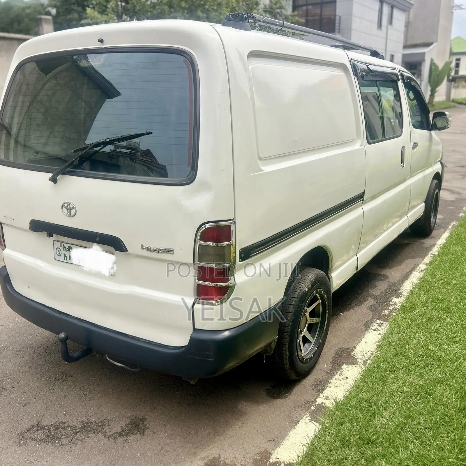 Toyota HiAce 2008 White