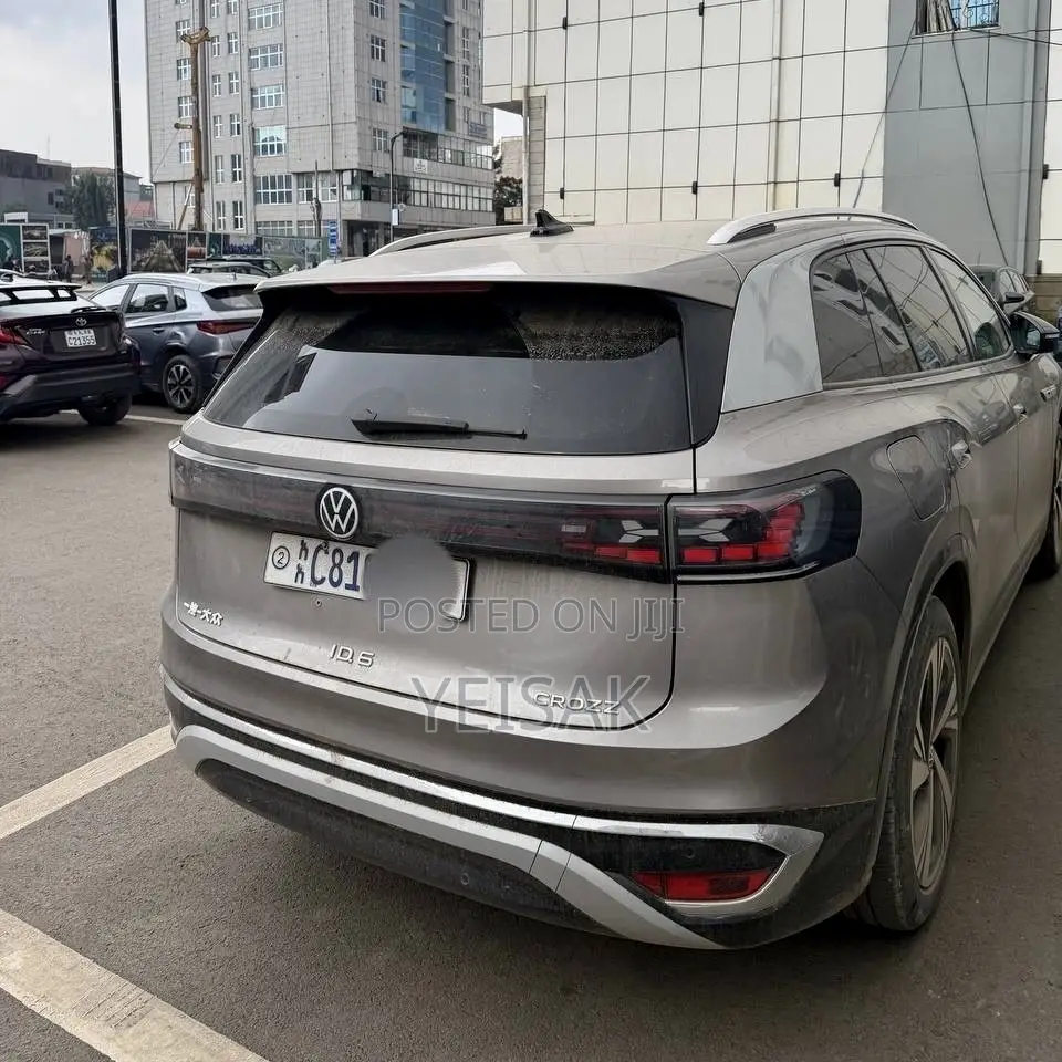 Volkswagen ID.6 2024 Gray